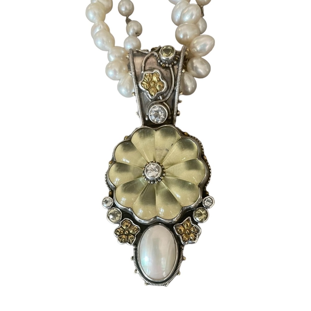 Echo of the Dreamer Vintage Necklace.